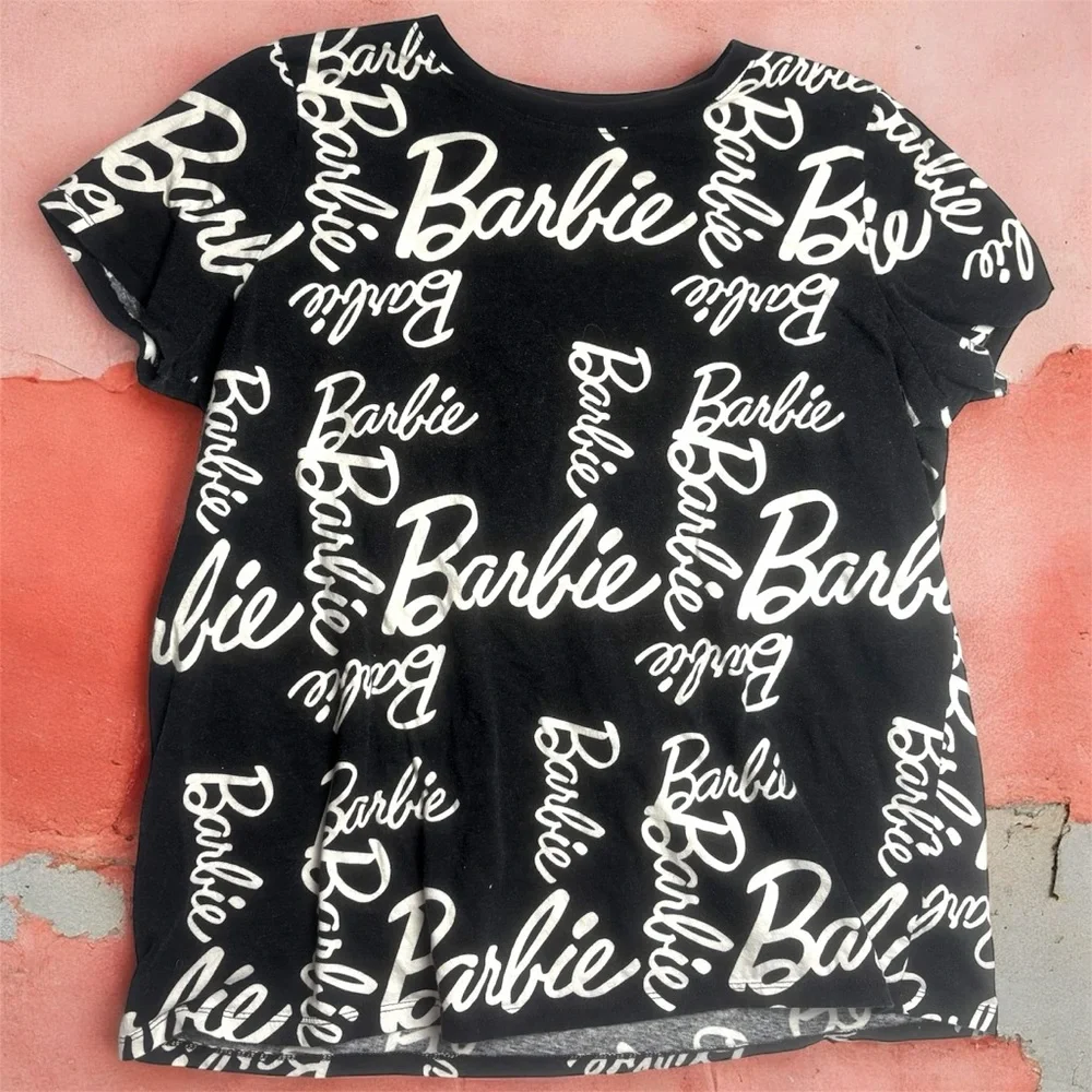 Barbie Black and White Short Sleeve T-Shirt M Vintage Relaxed Fit - Picture 1 of 7